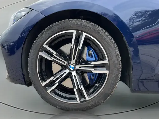BMW 440