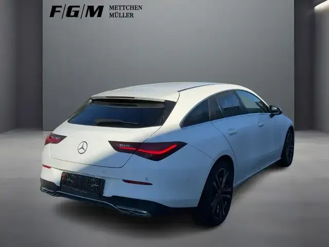 Mercedes-Benz CLA 180