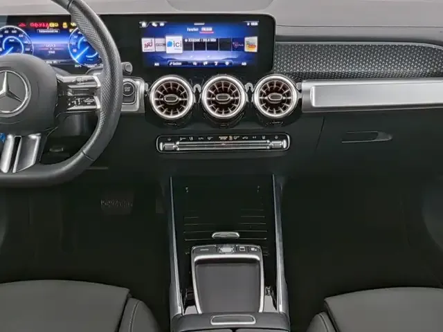 Mercedes-Benz EQB 300
