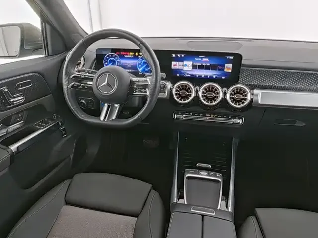 Mercedes-Benz EQB 300