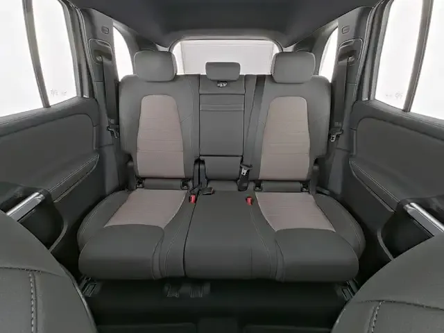 Mercedes-Benz EQB 300