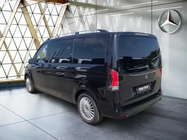 Mercedes-Benz V 220