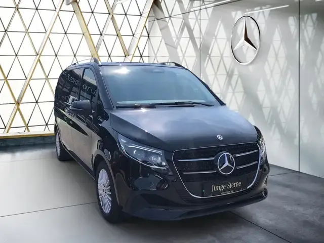 Mercedes-Benz V 220