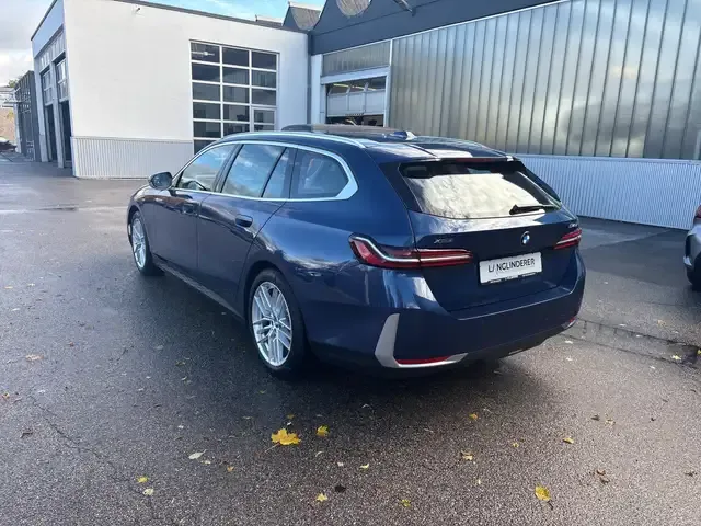 BMW 540