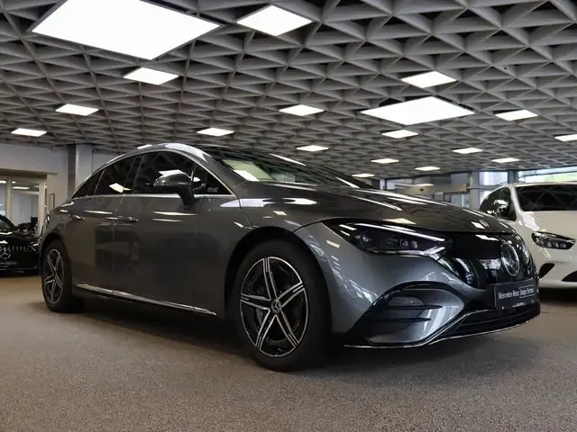 Mercedes-Benz EQE 500
