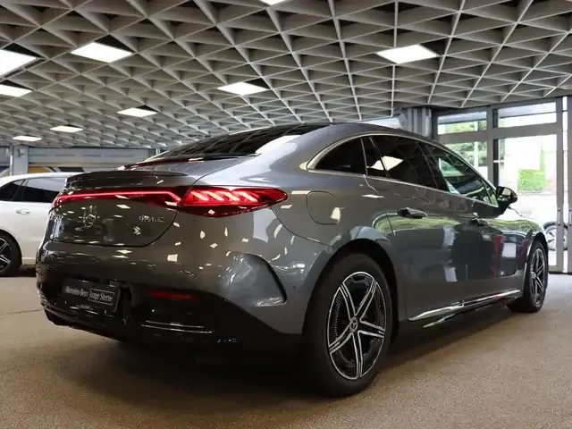 Mercedes-Benz EQE 500