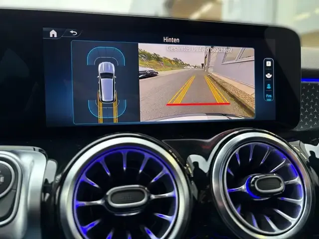 Mercedes-Benz GLB 200