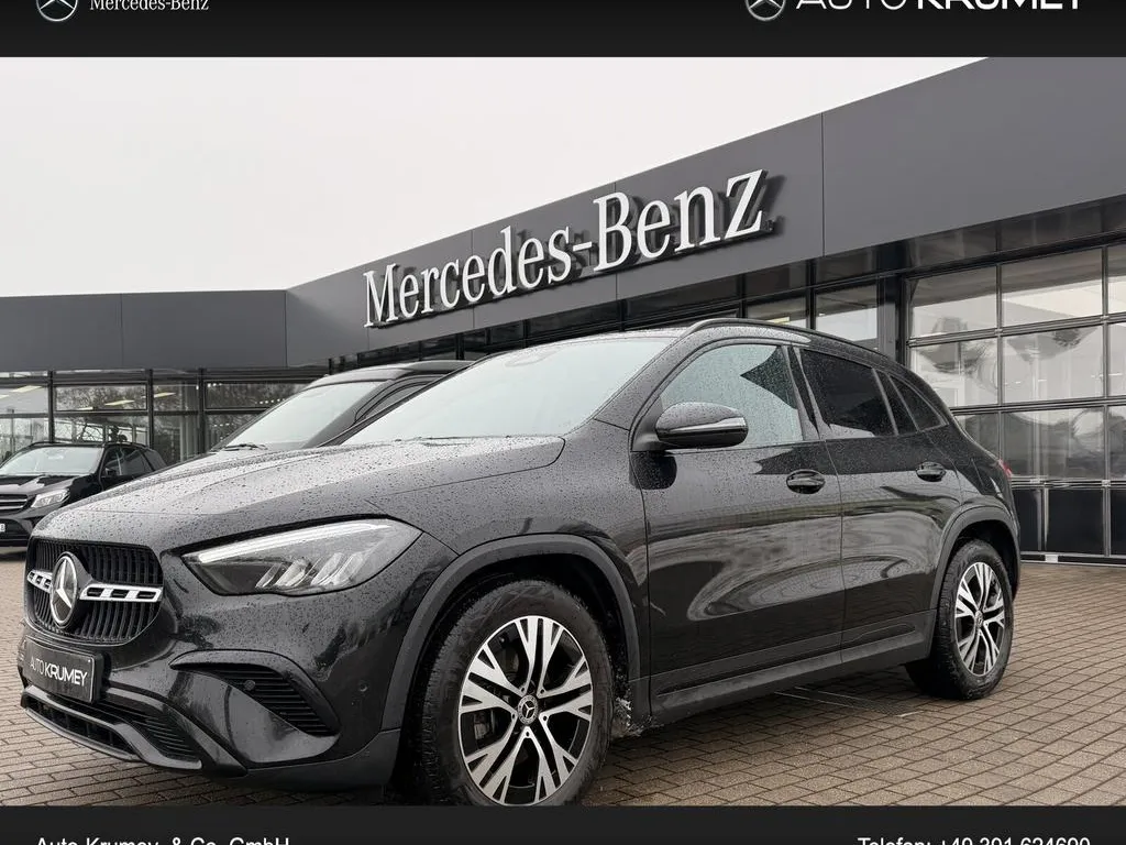Mercedes-Benz GLA 200