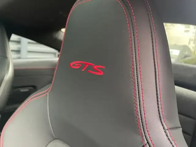 Porsche 992