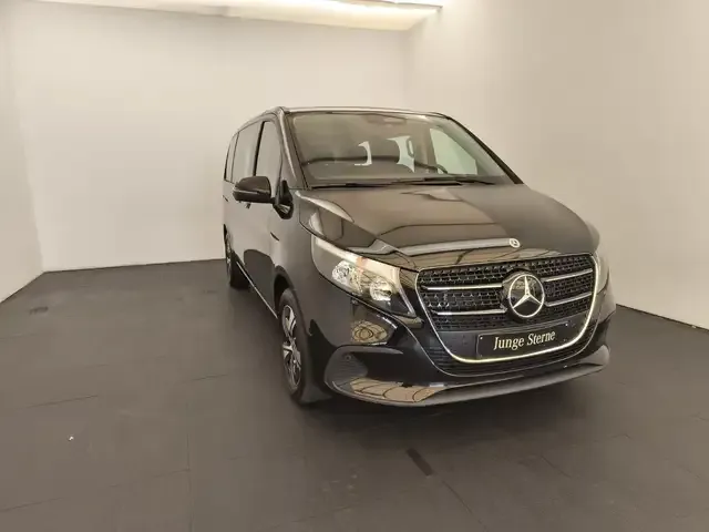 Mercedes-Benz V 220