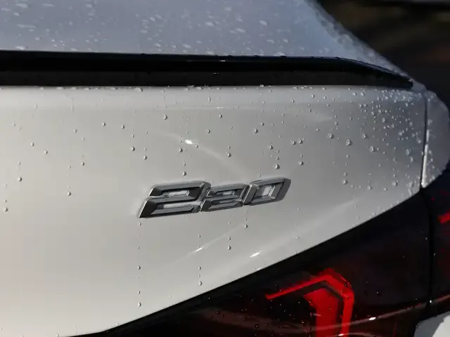 BMW 214