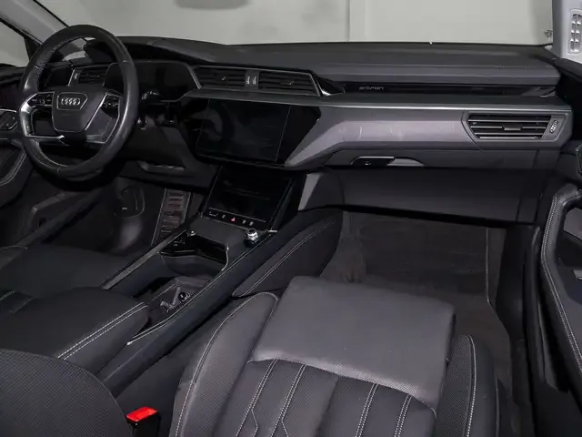 Audi Q8 e-tron