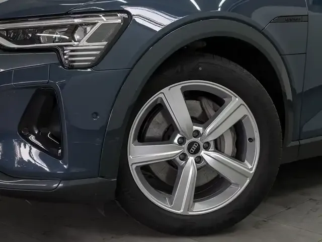 Audi Q8 e-tron