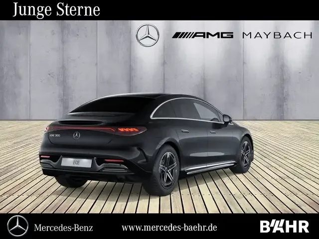 Mercedes-Benz EQE 300