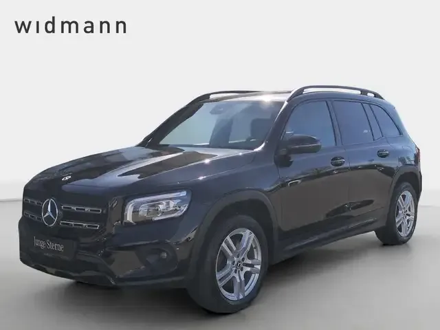 Mercedes-Benz GLB 220