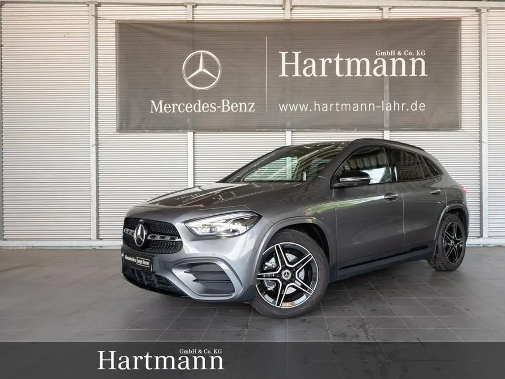 Mercedes-Benz GLA 200