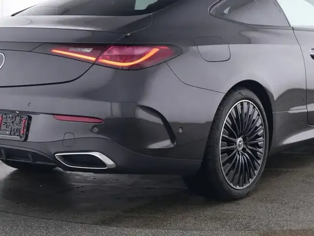 Mercedes-Benz CLE 300