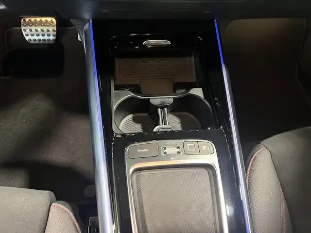 Mercedes-Benz GLA 220