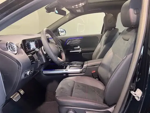 Mercedes-Benz GLA 220