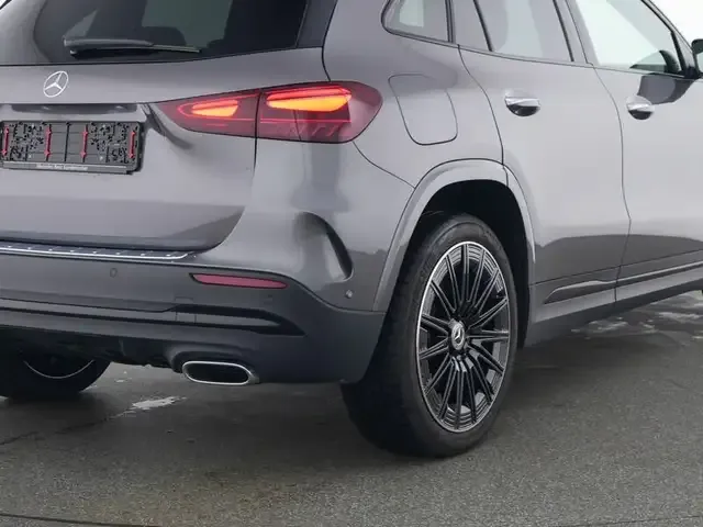 Mercedes-Benz GLA 250