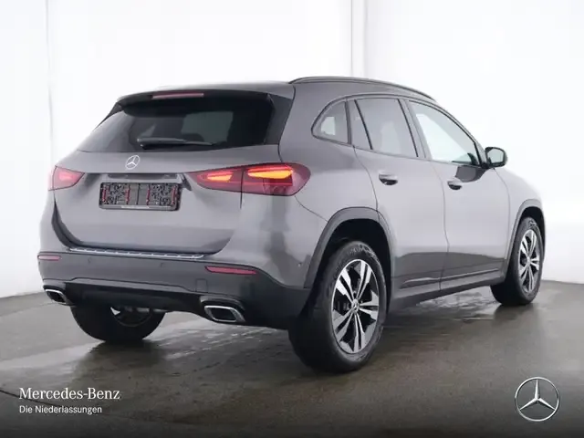Mercedes-Benz GLA 180