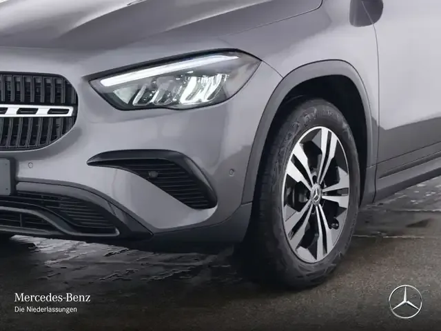 Mercedes-Benz GLA 180