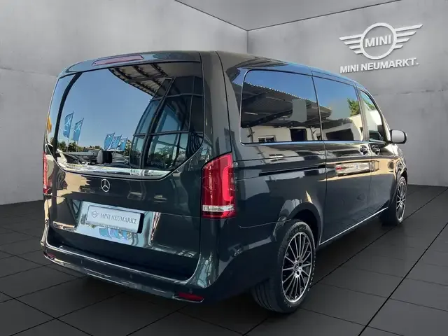 Mercedes-Benz V 300