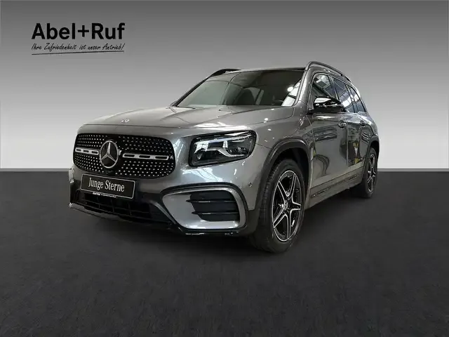 Mercedes-Benz GLB 200