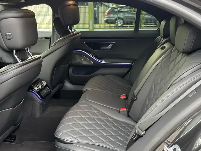 Mercedes-Benz S 400