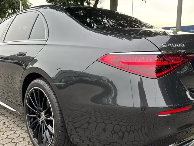 Mercedes-Benz S 400