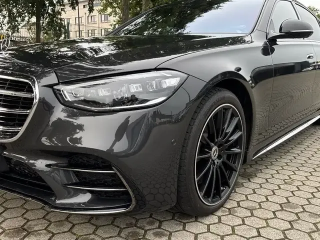 Mercedes-Benz S 400