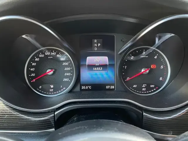 Mercedes-Benz V 250