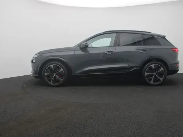 Audi Q6