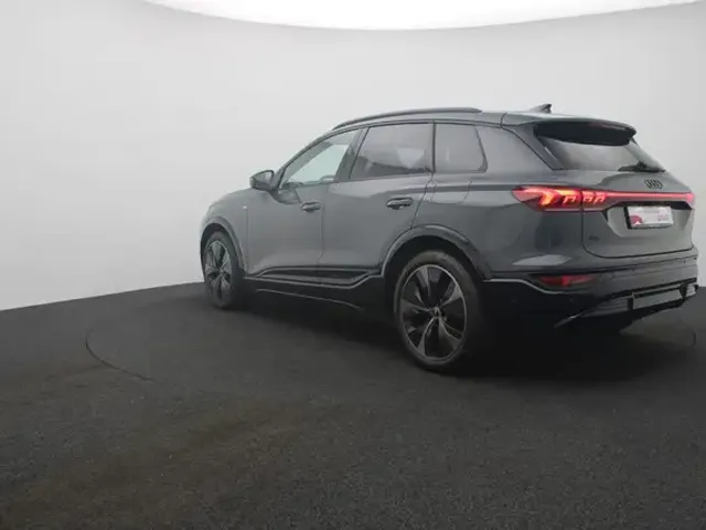 Audi Q6