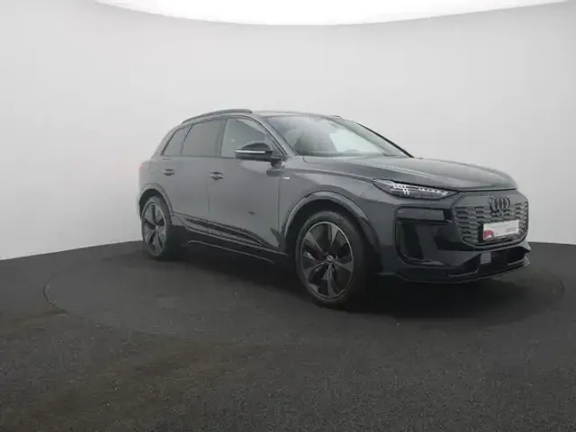 Audi Q6