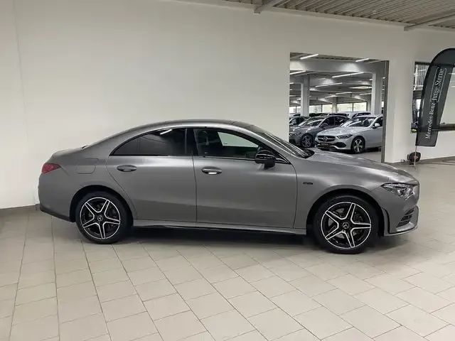 Mercedes-Benz CLA 250