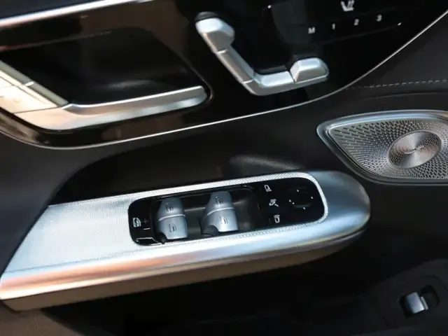 Mercedes-Benz EQE 350