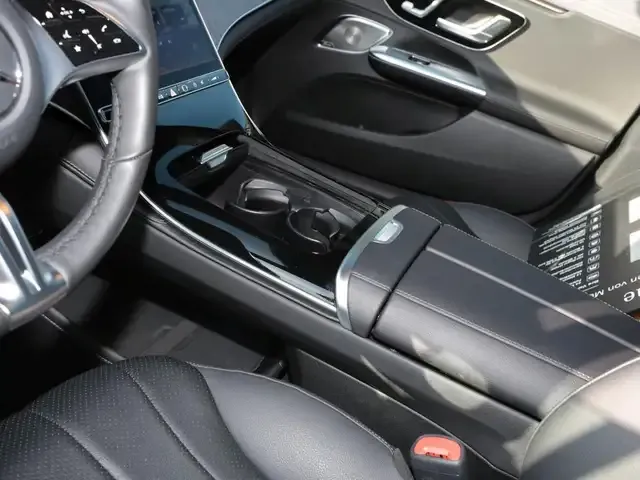 Mercedes-Benz EQE 350