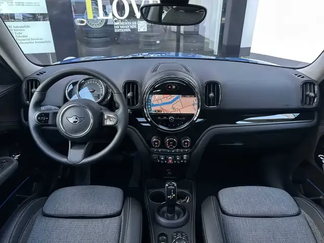 MINI One Countryman