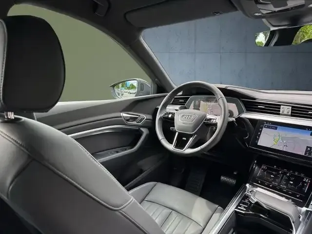 Audi Q8 e-tron