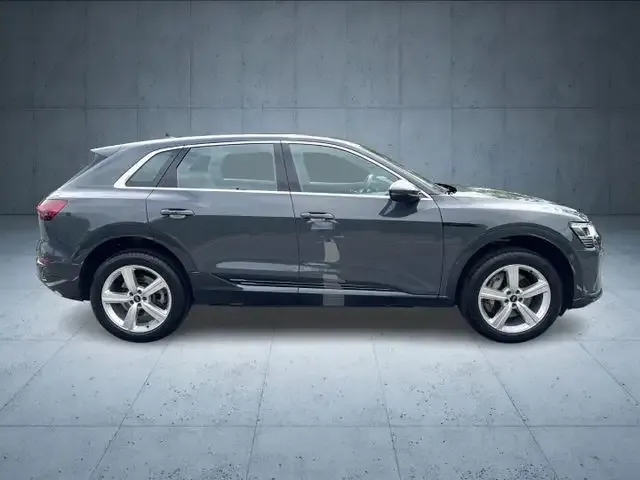 Audi Q8 e-tron