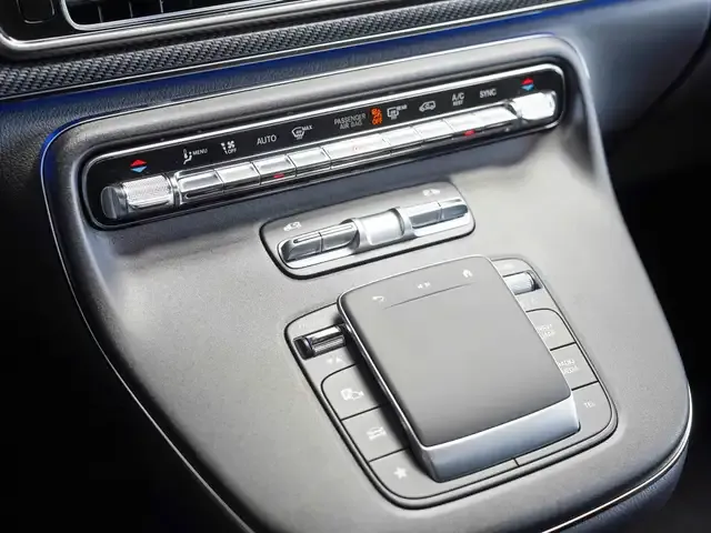 Mercedes-Benz V 250