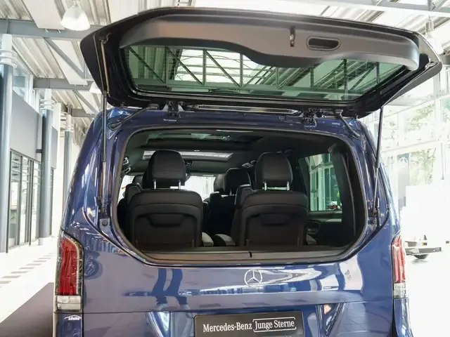 Mercedes-Benz V 250