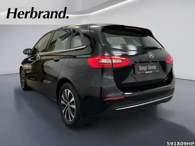 Mercedes-Benz B 200