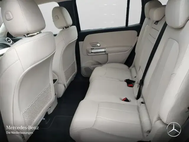 Mercedes-Benz EQB 300