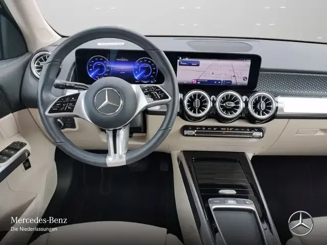 Mercedes-Benz EQB 300
