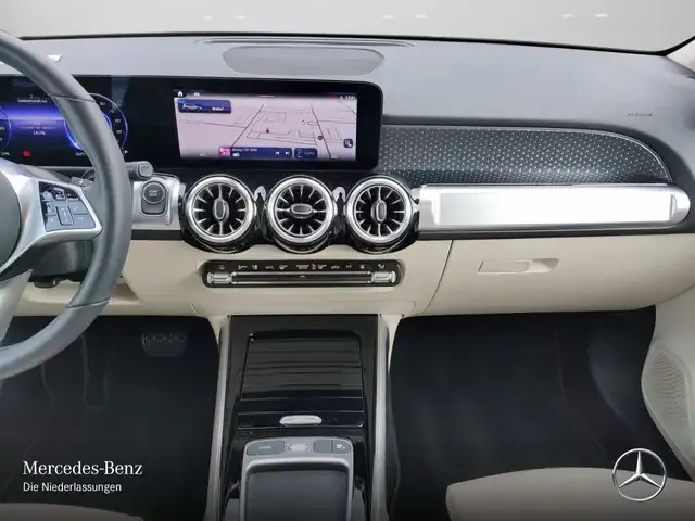 Mercedes-Benz EQB 300
