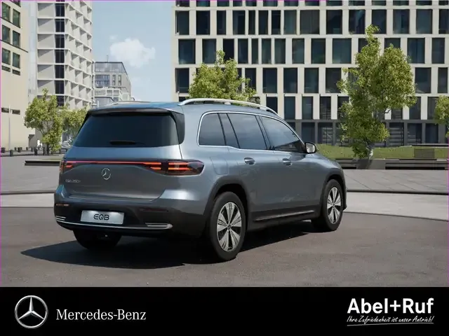 Mercedes-Benz EQB 250
