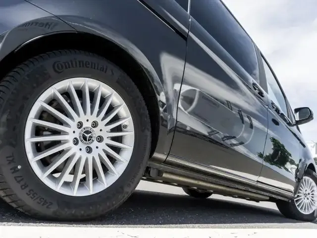 Mercedes-Benz EQV 300