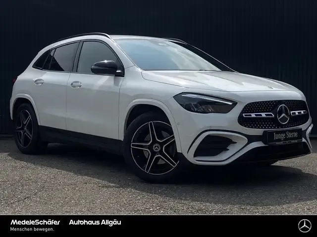 Mercedes-Benz GLA 200